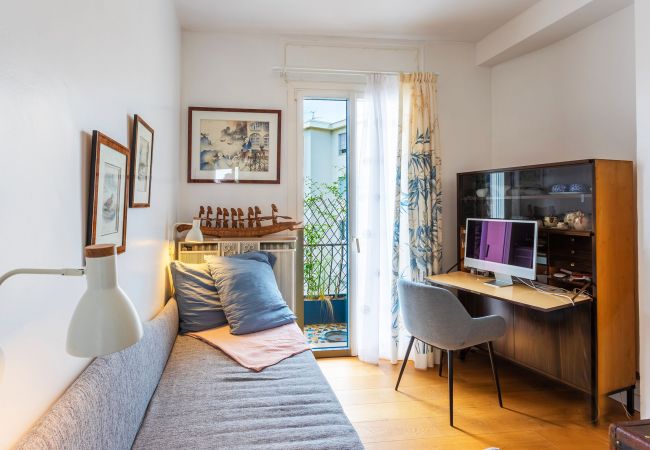 Apartment in Nice - LE FRANCE By Riviera Holiday Homes Apartment in Nice - LE FRANCE By Riviera Holiday Homes