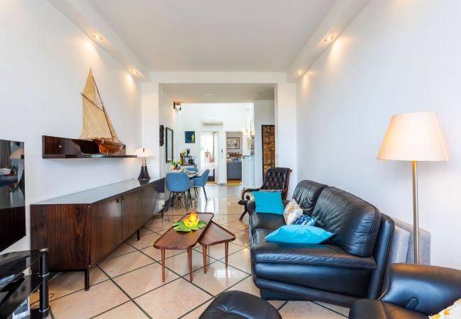 Apartment in Nice - LE FRANCE By Riviera Holiday Homes Apartment in Nice - LE FRANCE By Riviera Holiday Homes