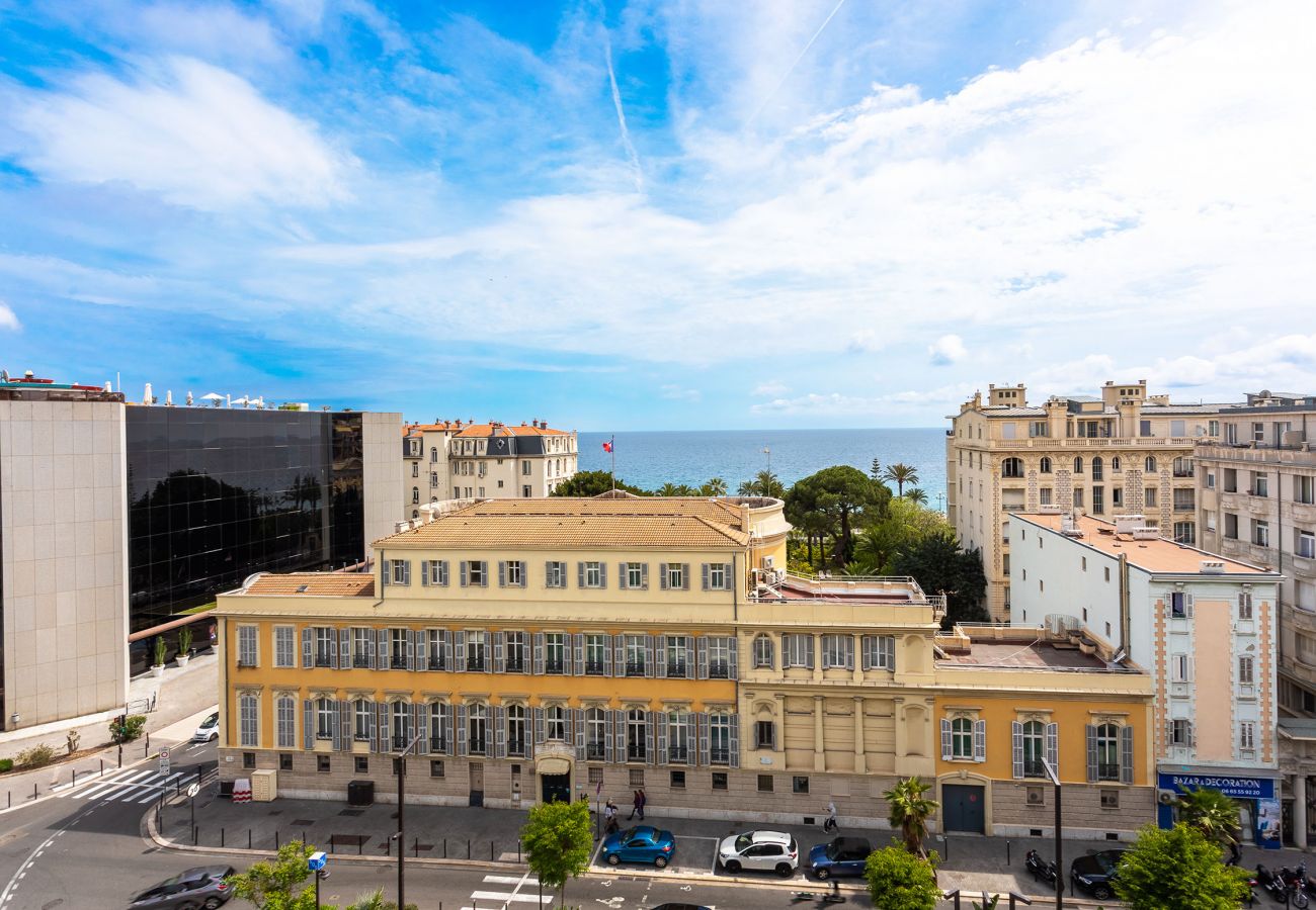 Apartment in Nice - LE FRANCE By Riviera Holiday Homes