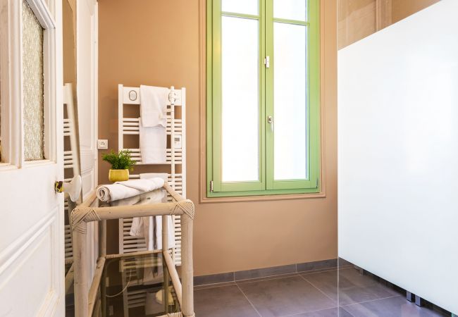 Villa in Nice - VILLA REVE D'AZUR BY Riviera Holiday Homes Villa in Nice - VILLA REVE D'AZUR BY Riviera Holiday Homes