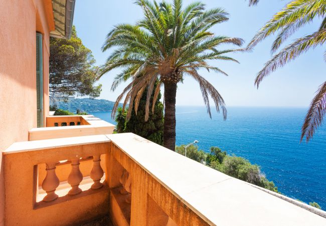 Villa in Nice - VILLA REVE D'AZUR BY Riviera Holiday Homes Villa in Nice - VILLA REVE D'AZUR BY Riviera Holiday Homes