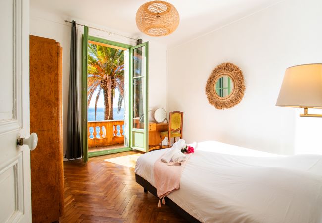 Villa in Nice - VILLA REVE D'AZUR BY Riviera Holiday Homes Villa in Nice - VILLA REVE D'AZUR BY Riviera Holiday Homes