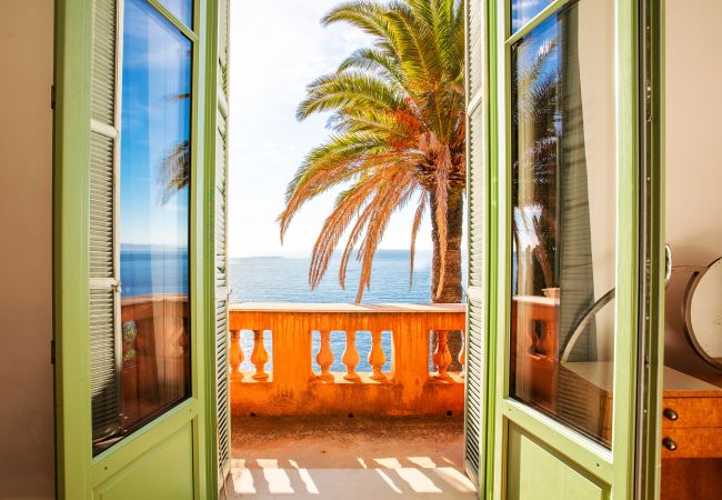 Villa in Nice - VILLA REVE D'AZUR BY Riviera Holiday Homes Villa in Nice - VILLA REVE D'AZUR BY Riviera Holiday Homes