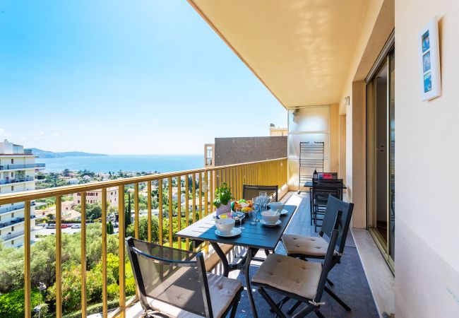  in Nice - GRAND SOLEIL By Riviera Holiday Homes