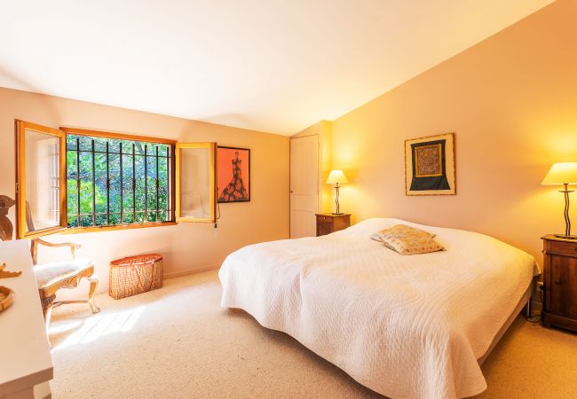 Villa in Grasse - MAS DES  LAURIERS VI4370 By Riviera Holiday Homes Villa in Grasse - MAS DES  LAURIERS VI4370 By Riviera Holiday Homes