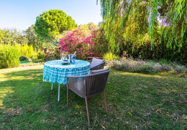 Villa in Grasse - MAS DES  LAURIERS VI4370 By Riviera Holiday Homes Villa in Grasse - MAS DES  LAURIERS VI4370 By Riviera Holiday Homes