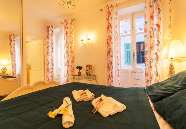 Apartment in Villefranche-sur-Mer -  VOLTI ON THE BAY AP4386 By Riviera Holiday Homes  Apartment in Villefranche-sur-Mer -  VOLTI ON THE BAY AP4386 By Riviera Holiday Homes