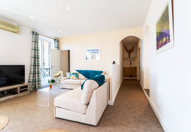 Apartment in Villefranche-sur-Mer -  LE PROVENÇAL  AP4389 By Riviera Holiday Homes Apartment in Villefranche-sur-Mer -  LE PROVENÇAL  AP4389 By Riviera Holiday Homes