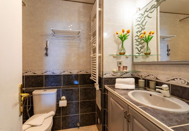 Apartment in Nice - BELLES TERRES 2 AP4392 By Riviera Holiday Homes Apartment in Nice - BELLES TERRES 2 AP4392 By Riviera Holiday Homes