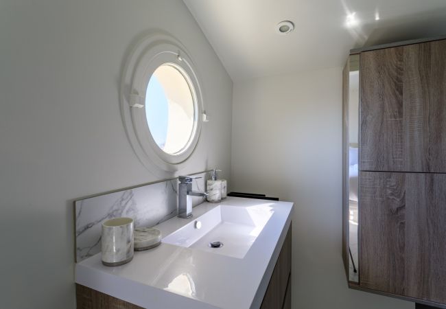 Villa in Villefranche-sur-Mer - VILLA BELLE VUE VI4394 By Riviera Holiday Homes Villa in Villefranche-sur-Mer - VILLA BELLE VUE VI4394 By Riviera Holiday Homes