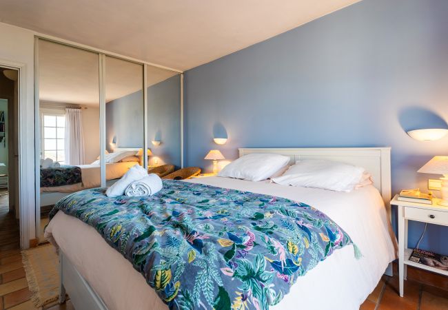 Villa in Nice - MAS DE GAIRAUT VI4395 By Riviera Holiday Homes  Villa in Nice - MAS DE GAIRAUT VI4395 By Riviera Holiday Homes