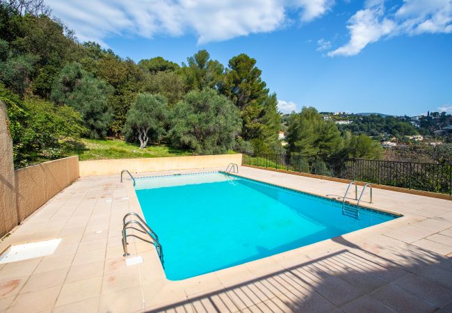 Villa in Nice - MAS DE GAIRAUT VI4395 By Riviera Holiday Homes 