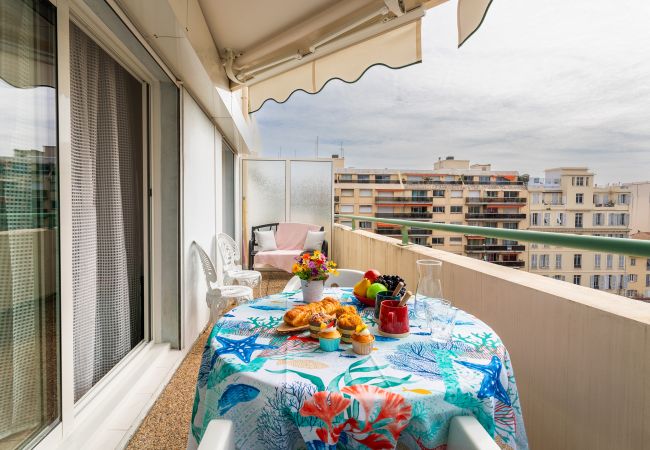 Apartment in Nice - PALAIS DES ARTS AP4399 By Riviera Holiday Homes 