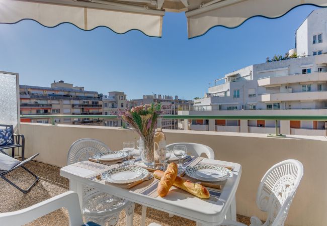 Apartment in Nice - PALAIS DES ARTS AP4399 By Riviera Holiday Homes 
