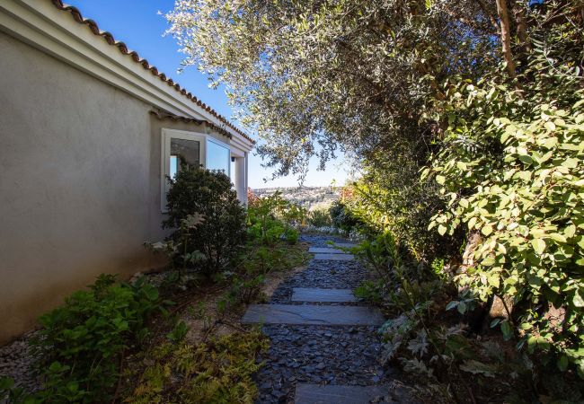 Villa in Nice - Villa ADRIANA VI4411 By Riviera Holiday Homes Villa in Nice - Villa ADRIANA VI4411 By Riviera Holiday Homes