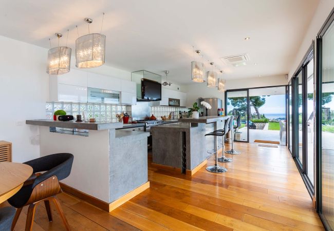 Villa in Nice - Villa ADRIANA VI4411 By Riviera Holiday Homes Villa in Nice - Villa ADRIANA VI4411 By Riviera Holiday Homes