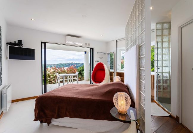 Villa in Nice - Villa ADRIANA VI4411 By Riviera Holiday Homes Villa in Nice - Villa ADRIANA VI4411 By Riviera Holiday Homes