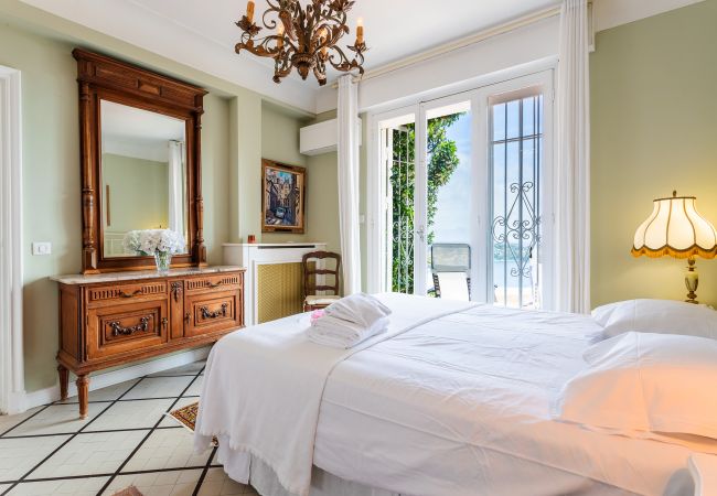 Villa in Villefranche-sur-Mer -  ROMANTIC VILLA VI4412 By Riviera Holiday Homes  Villa in Villefranche-sur-Mer -  ROMANTIC VILLA VI4412 By Riviera Holiday Homes