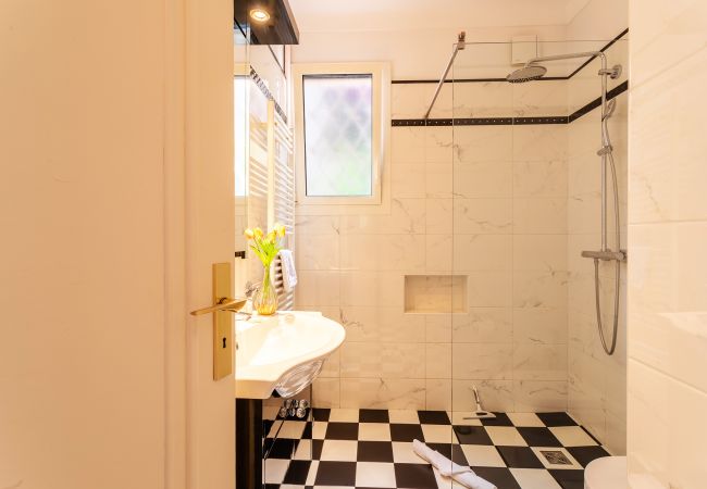 Villa in Villefranche-sur-Mer -  ROMANTIC VILLA VI4412 By Riviera Holiday Homes  Villa in Villefranche-sur-Mer -  ROMANTIC VILLA VI4412 By Riviera Holiday Homes