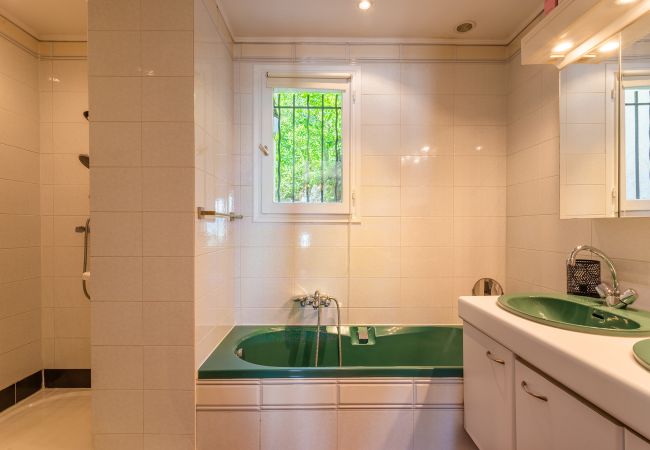 Villa in Nice - VILLA HATELMA VI4404 By Riviera Holiday Homes  Villa in Nice - VILLA HATELMA VI4404 By Riviera Holiday Homes