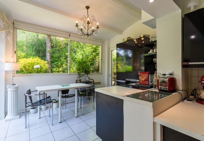 Villa in Nice - VILLA HATELMA VI4404 By Riviera Holiday Homes  Villa in Nice - VILLA HATELMA VI4404 By Riviera Holiday Homes