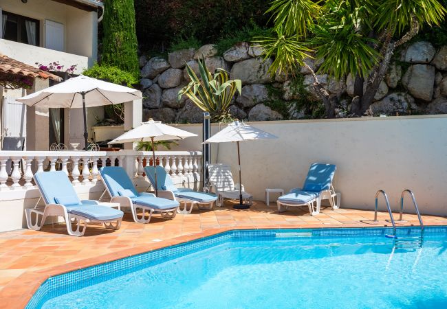 Villa in Nice - VILLA HATELMA VI4404 By Riviera Holiday Homes  Villa in Nice - VILLA HATELMA VI4404 By Riviera Holiday Homes