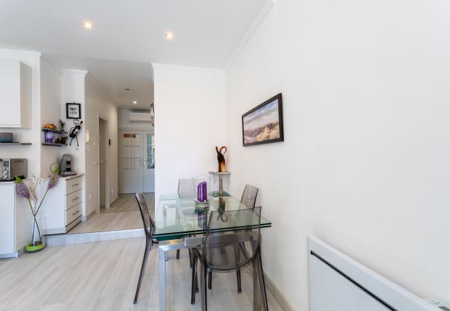 Apartment in Nice - PORT CARNOT AP4405 By Riviera Holiday Homes Apartment in Nice - PORT CARNOT AP4405 By Riviera Holiday Homes