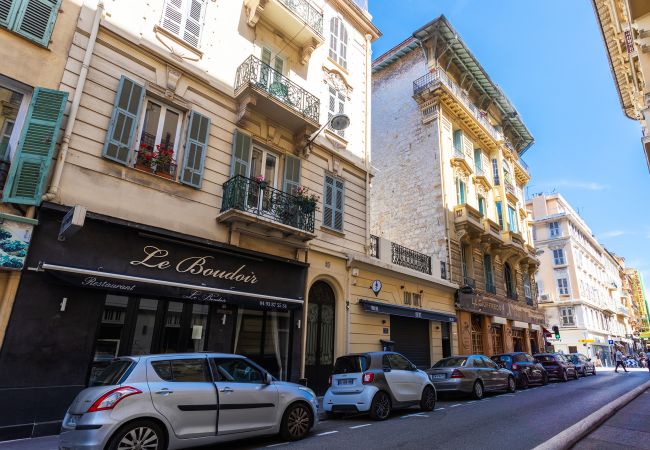 Apartment in Nice - LE BOUDOIR AP4417 By Riviera Holiday Homes Apartment in Nice - LE BOUDOIR AP4417 By Riviera Holiday Homes