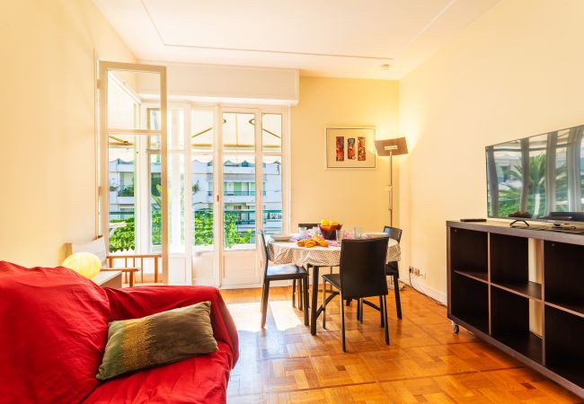 Apartment in Nice - LE CAPITOL 2 AP4421 By Riviera Holiday Homes Apartment in Nice - LE CAPITOL 2 AP4421 By Riviera Holiday Homes