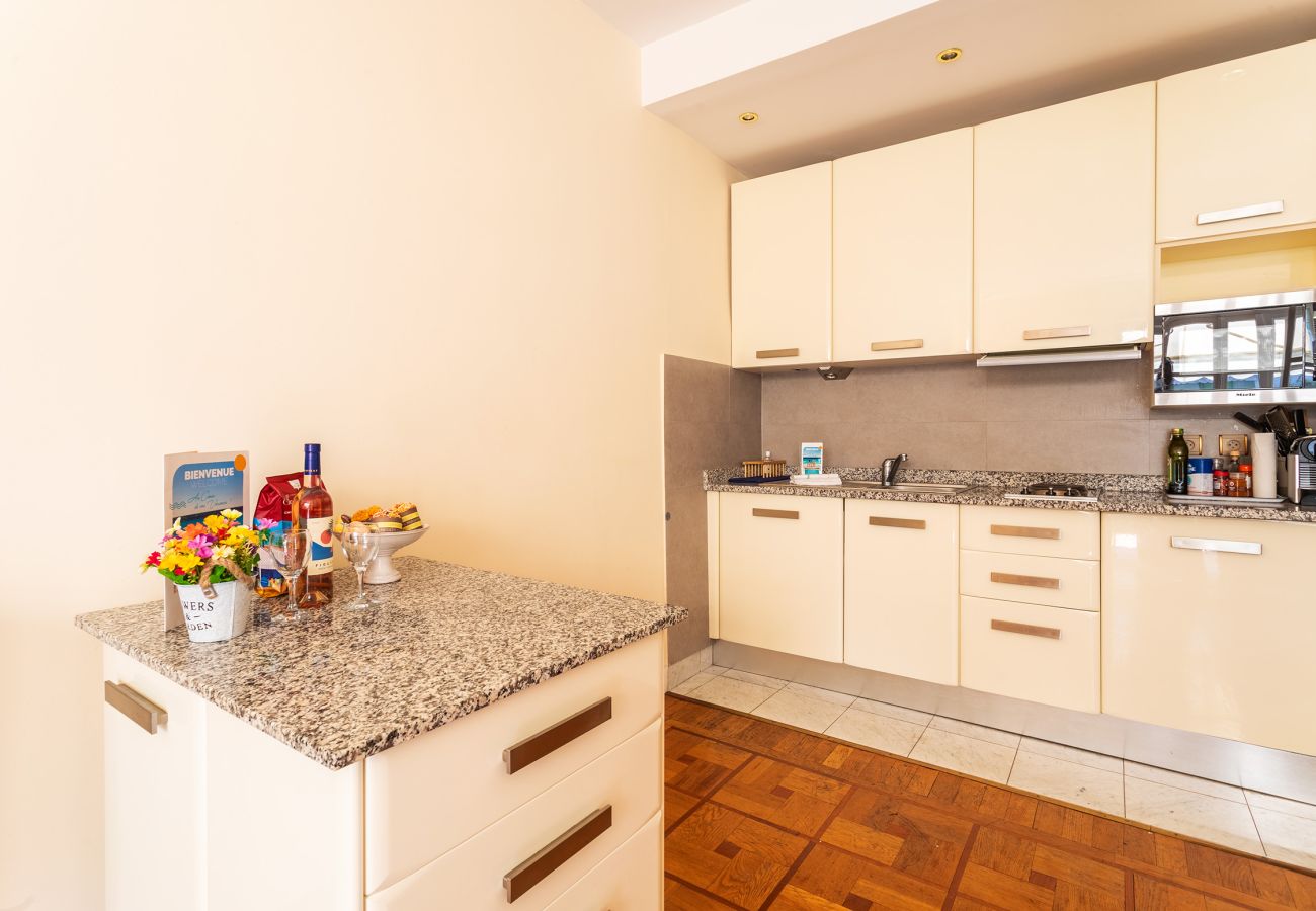 Apartment in Nice - LE CAPITOL 2 AP4421 By Riviera Holiday Homes