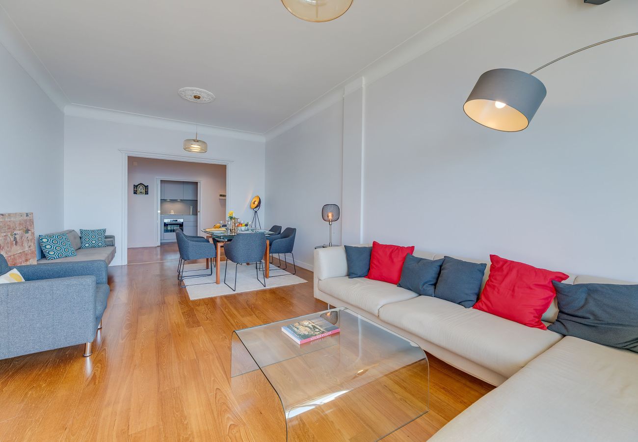 Apartment in Nice - LE 3 PROMENADE AP4424 By Riviera Holiday Homes 