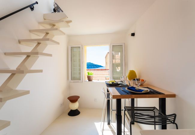 House in Villefranche-sur-Mer -  LA CASETTA  DI AZZURRA AP4427 By Riviera Holiday Homes  House in Villefranche-sur-Mer -  LA CASETTA  DI AZZURRA AP4427 By Riviera Holiday Homes