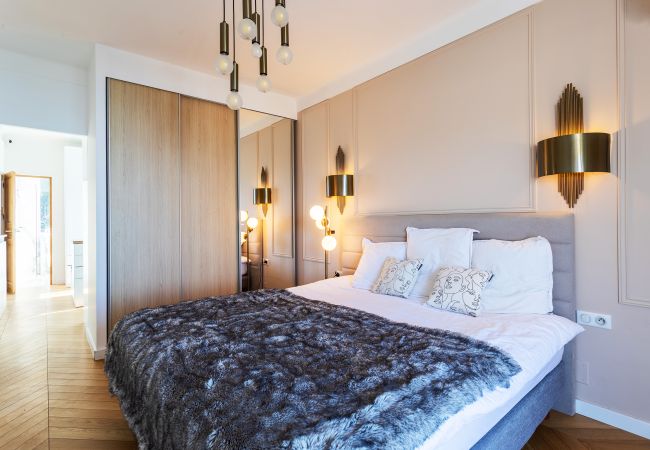 Apartment in Villefranche-sur-Mer - LE MIRAMAR AP4426 By Riviera Holiday Homes Apartment in Villefranche-sur-Mer - LE MIRAMAR AP4426 By Riviera Holiday Homes