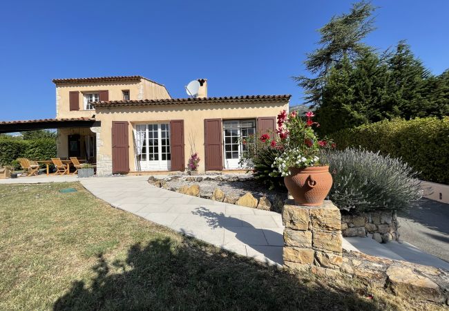 Villa in Vence - VILLA LA LOUBIANE VI4428 By Riviera Holiday Homes Villa in Vence - VILLA LA LOUBIANE VI4428 By Riviera Holiday Homes