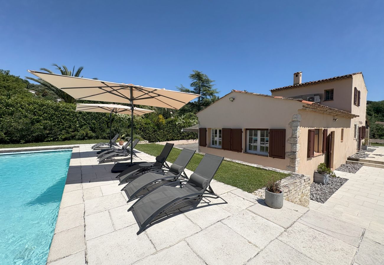 Villa in Vence - VILLA LA LOUBIANE VI4428 By Riviera Holiday Homes