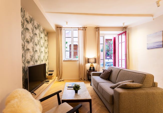 Apartment in Villefranche-sur-Mer - COSY VOLTI AP4434 By Riviera Holiday Homes Apartment in Villefranche-sur-Mer - COSY VOLTI AP4434 By Riviera Holiday Homes