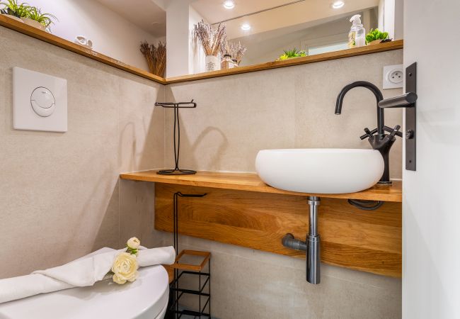 Apartment in Villefranche-sur-Mer - PEARL AP4444 By Riviera Holiday Homes Apartment in Villefranche-sur-Mer - PEARL AP4444 By Riviera Holiday Homes