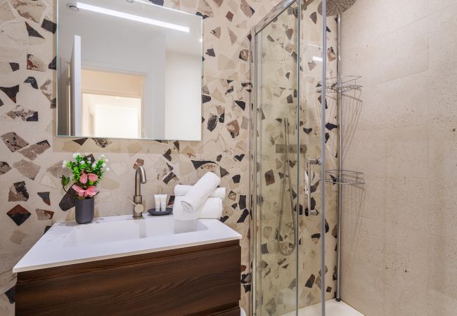 Apartment in Villefranche-sur-Mer - LARA AP4441 By Riviera Holiday Homes  Apartment in Villefranche-sur-Mer - LARA AP4441 By Riviera Holiday Homes