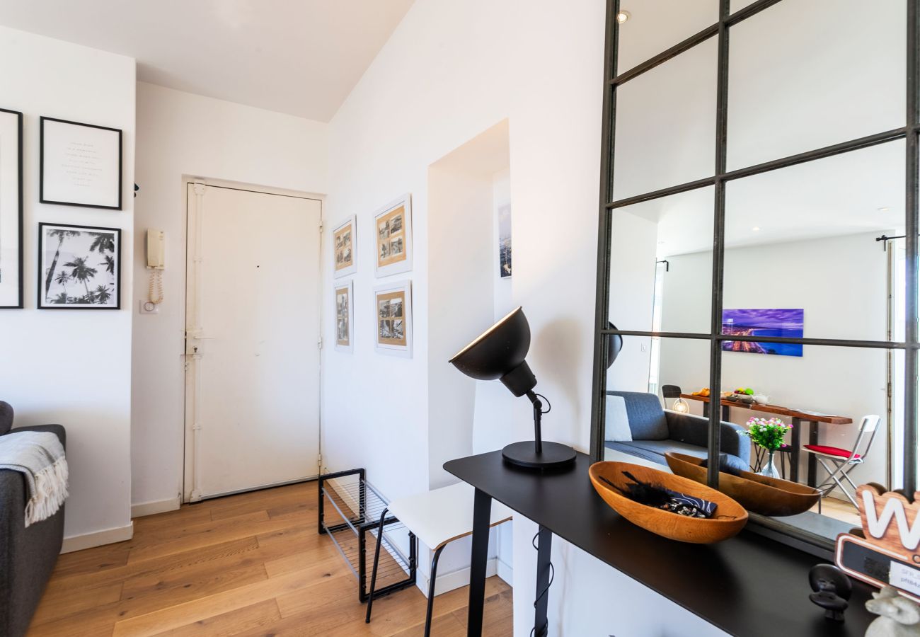 Apartment in Nice - GARIBALDI AP4447 By Riviera Holiday Homes