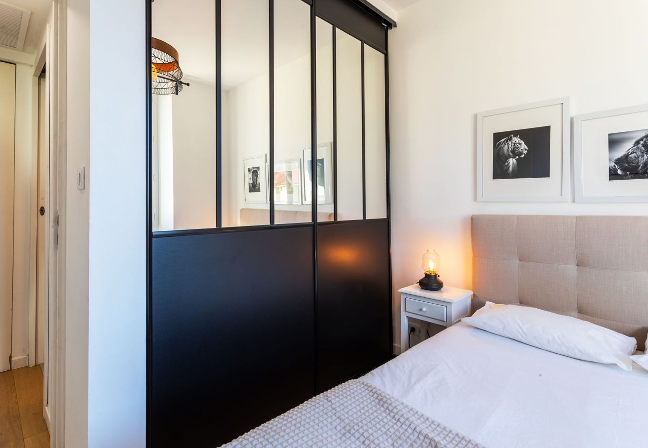 Apartment in Nice - GARIBALDI AP4447 By Riviera Holiday Homes