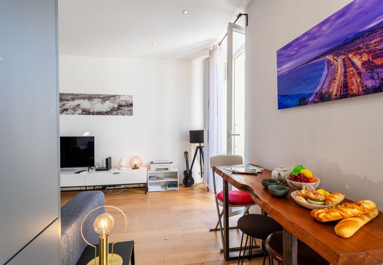 Apartment in Nice - GARIBALDI AP4447 By Riviera Holiday Homes