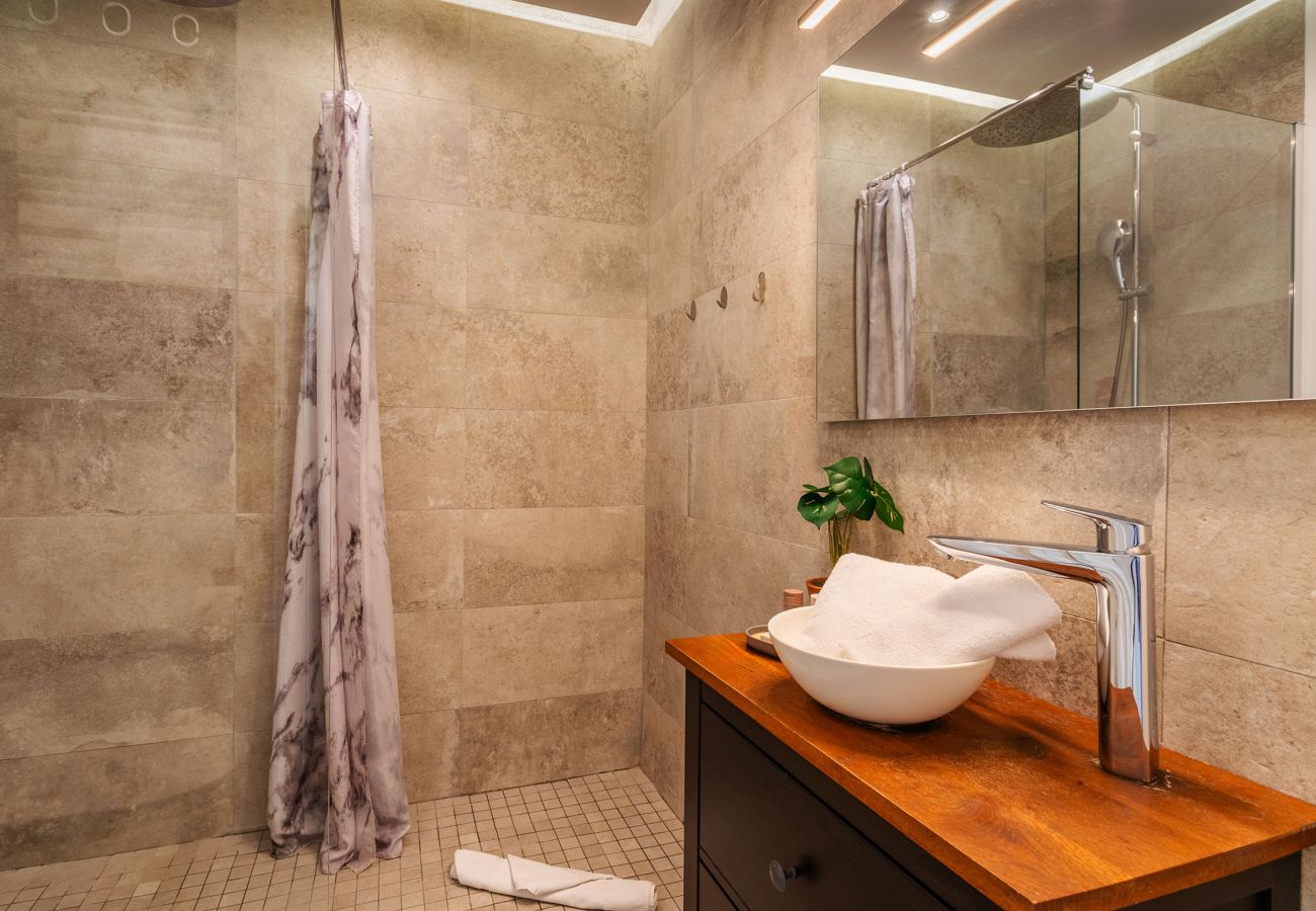 Apartment in Nice - GARIBALDI AP4447 By Riviera Holiday Homes