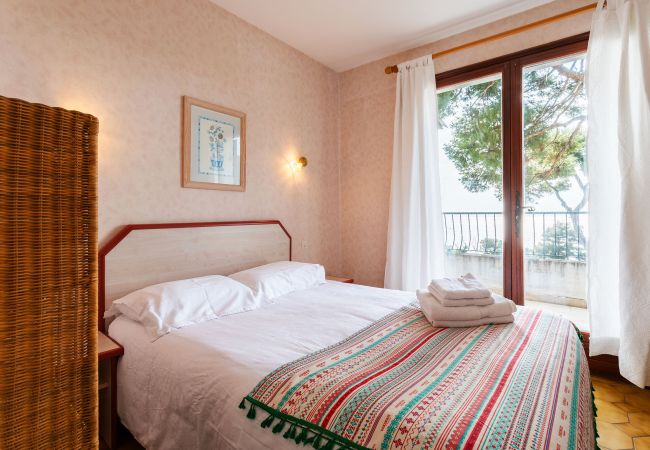 Villa in Eze - LA SOLEILLADE VI4451 By Riviera Holiday Homes  Villa in Eze - LA SOLEILLADE VI4451 By Riviera Holiday Homes