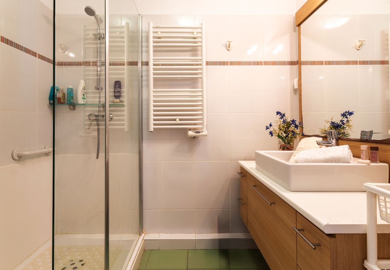 Apartment in Nice - Jardin Wilson AP4455 by RIVIERA HOLIDAY HOMES