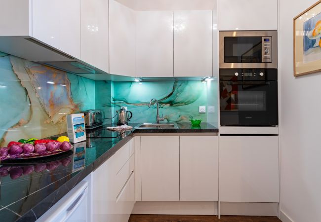 Apartment in Nice - LE ROYAL AP4456 by Riviera Holiday Homes Apartment in Nice - LE ROYAL AP4456 by Riviera Holiday Homes