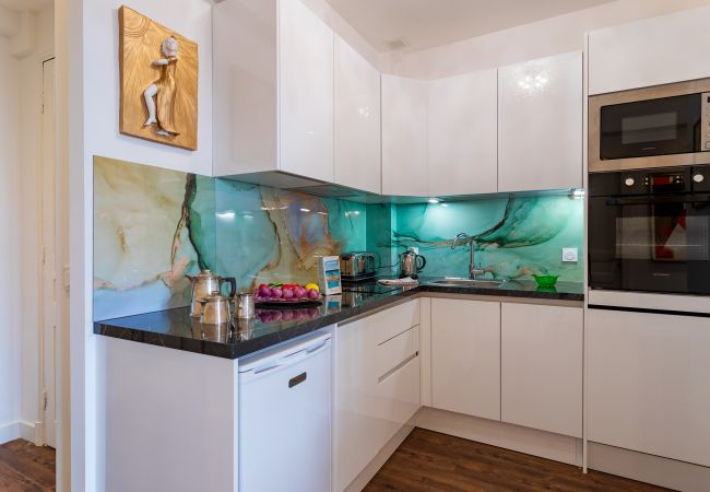 Apartment in Nice - LE ROYAL AP4456 by Riviera Holiday Homes Apartment in Nice - LE ROYAL AP4456 by Riviera Holiday Homes