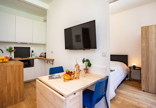 Apartment in Nice - ICONIC AP4460 By Riviera Holiday Homes Apartment in Nice - ICONIC AP4460 By Riviera Holiday Homes