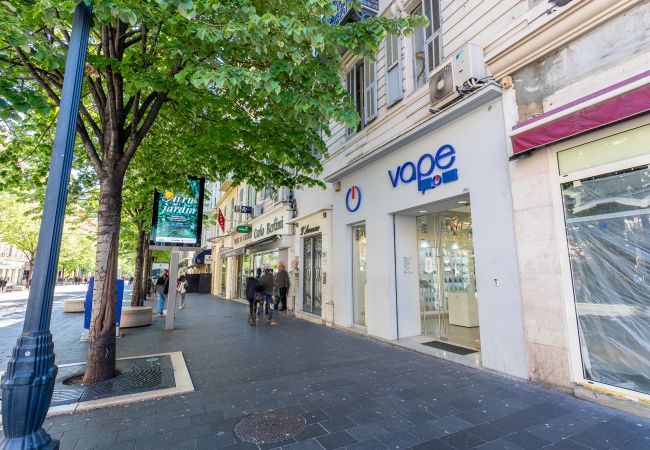 Apartment in Nice - ICONIC AP4460 By Riviera Holiday Homes Apartment in Nice - ICONIC AP4460 By Riviera Holiday Homes