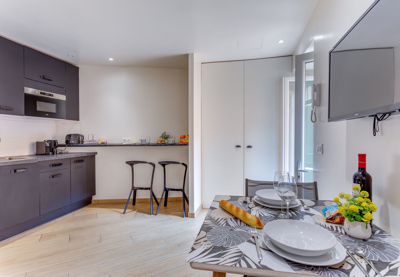 Apartment in Villefranche-sur-Mer - L'ESCAPADE  AP4463 By Riviera Holiday Homes Apartment in Villefranche-sur-Mer - L'ESCAPADE  AP4463 By Riviera Holiday Homes