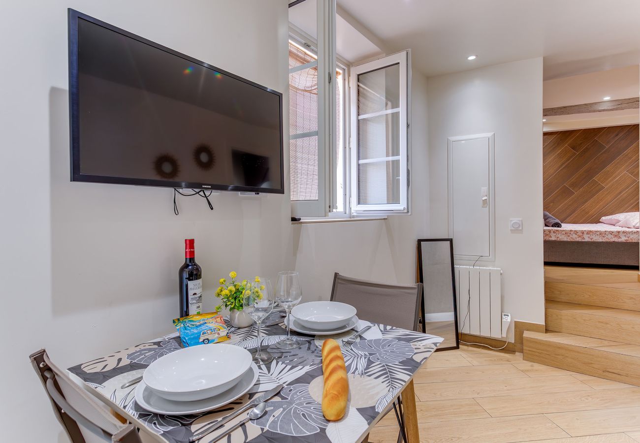 Apartment in Villefranche-sur-Mer - L'ESCAPADE  AP4463 By Riviera Holiday Homes Apartment in Villefranche-sur-Mer - L'ESCAPADE  AP4463 By Riviera Holiday Homes